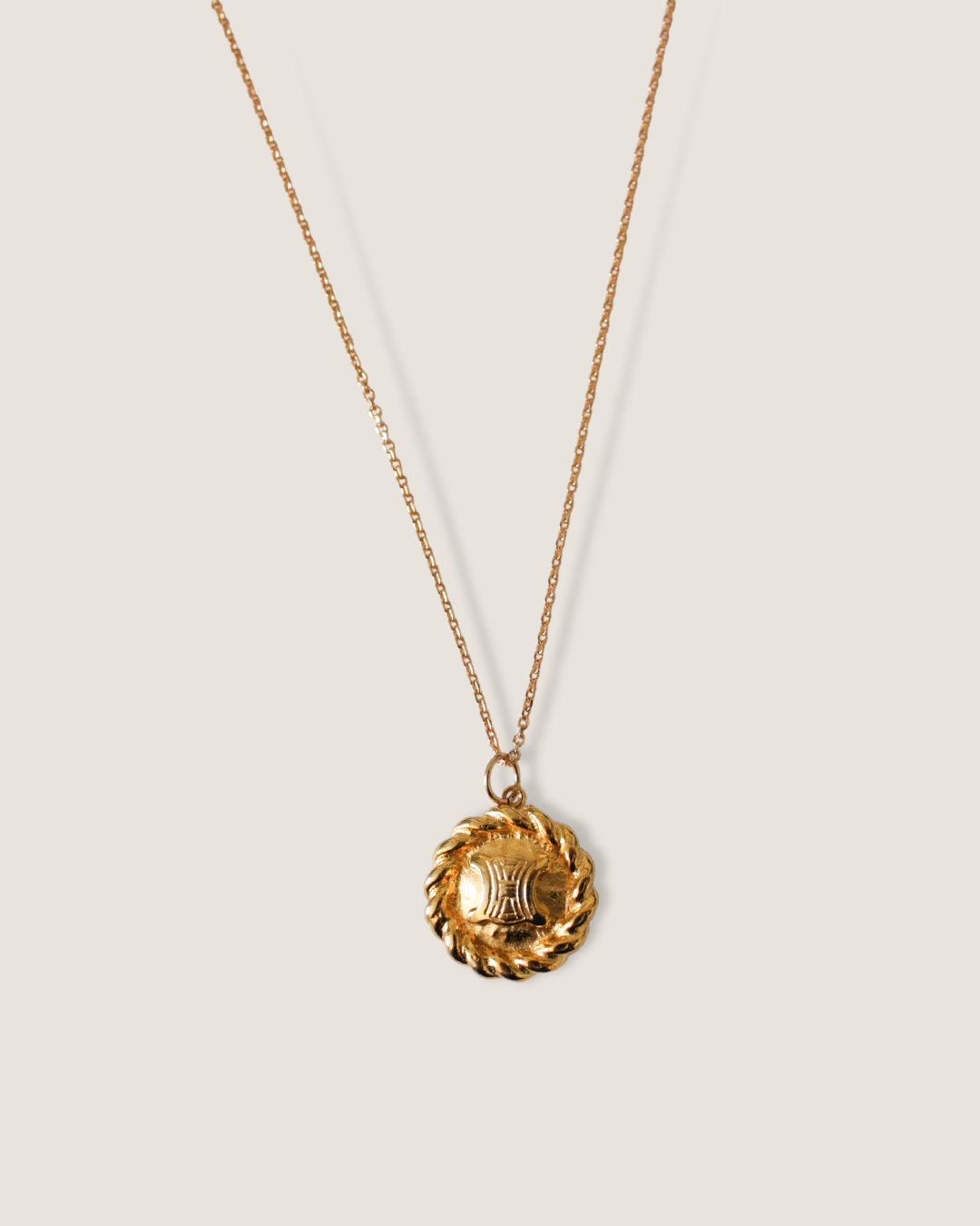 necklace triomphe